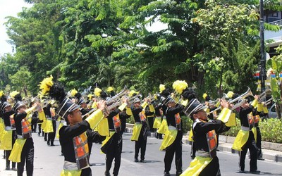 Marching Band Annur Kembali Mengoleksi Piala Jawa Timur